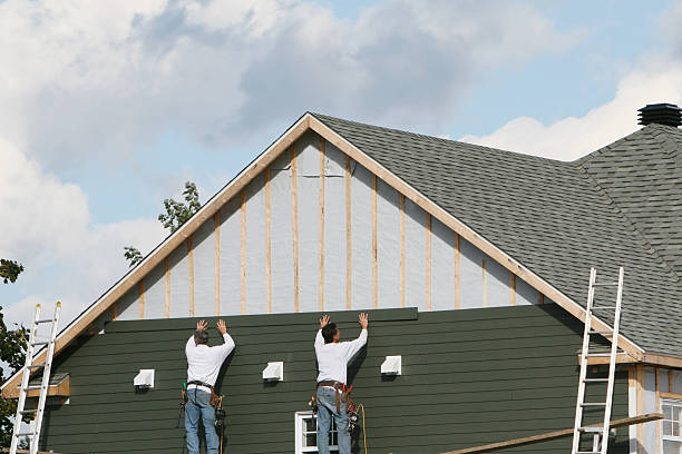 Professional Siding technician working in Hookstown, PA